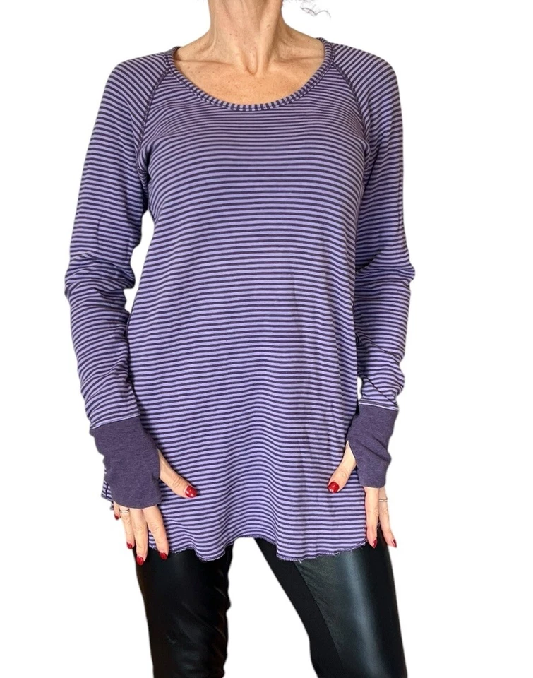 Women's Lululemon Open Your Heart Long Sleeve Reversible Top Purple Stripe M - Image 2 of 4