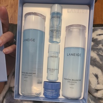 Laneige Basic Duo Set Light 5 Pc Set Essential Balancing Skin Refiner Emulsion