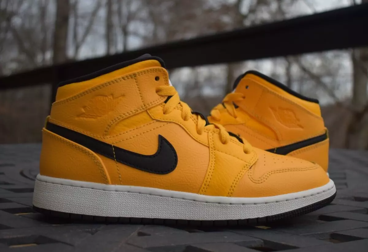 Nike Air Jordan 1 Mid GS University Gold 2019 554725 700 Youth