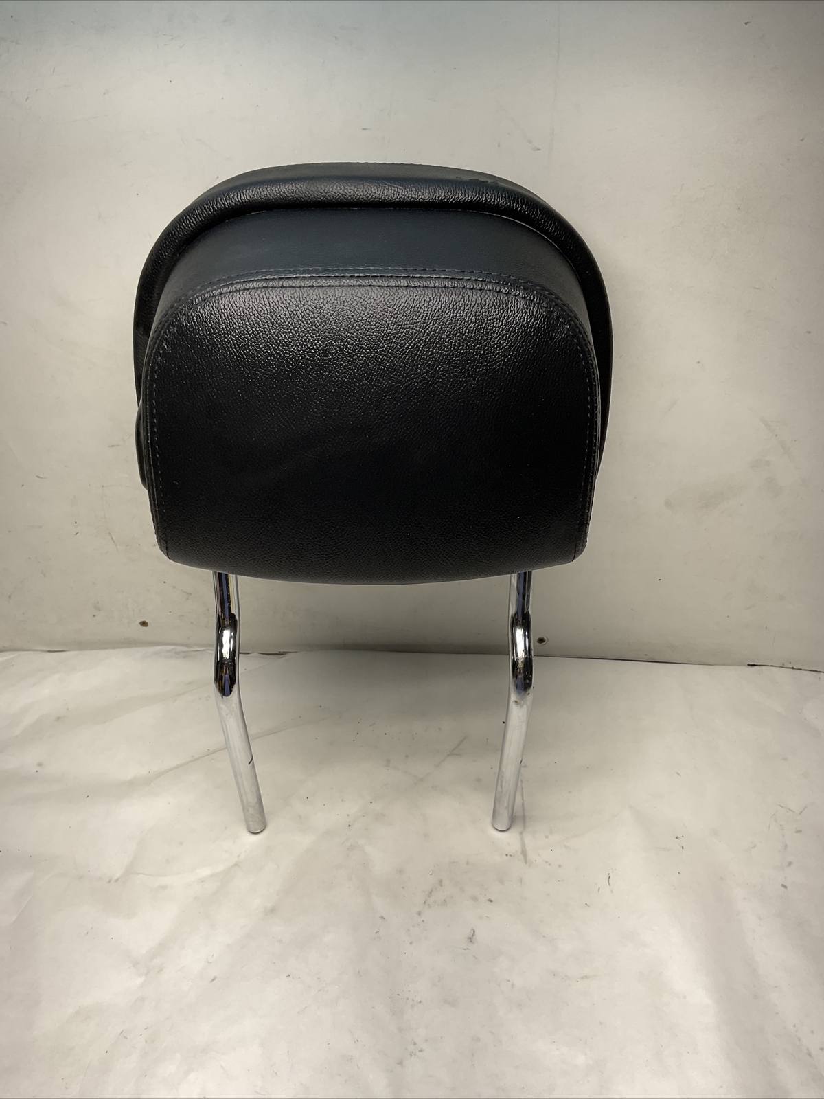 14-19 Maserati Ghibli M157 Front Left Side Seat Headrest Leather Black / Red OEM