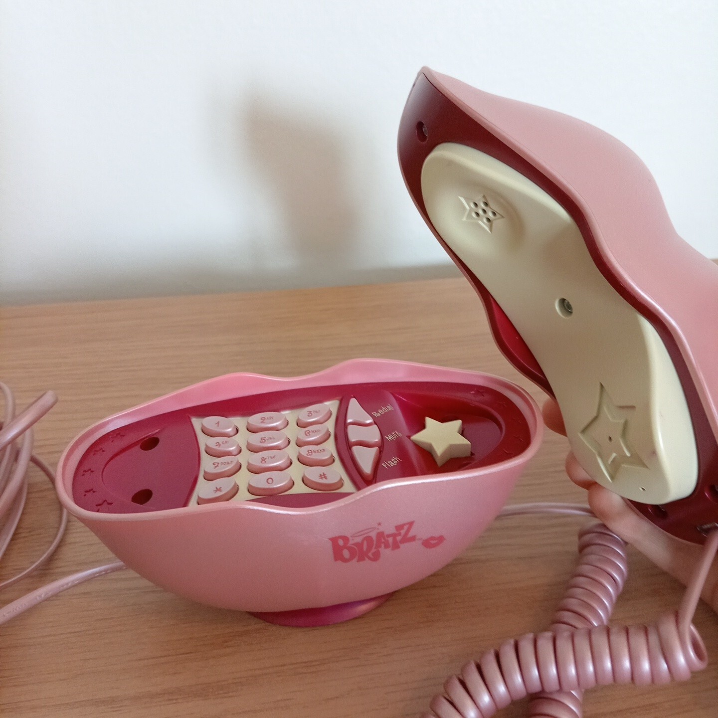 Vintage Y2K Bratz Metallic Pink Lips Phone Novelty Telephone Tested