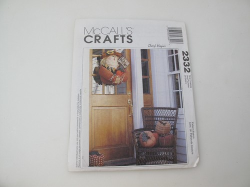 McCall's Crafts Pattern #2332-Porta Scarecrow da appendere e zucca-HALLOWEEN-AUTUNNO