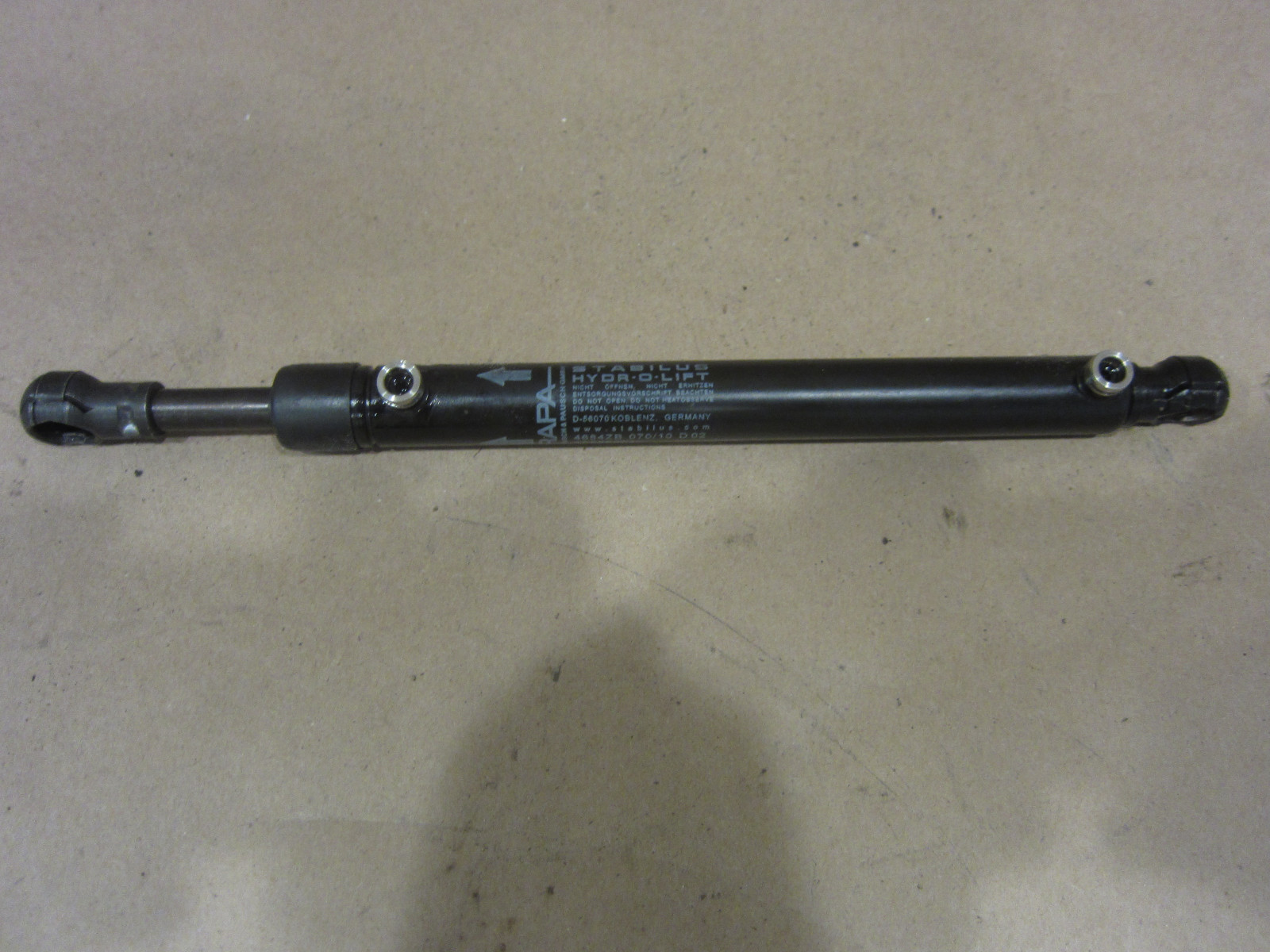 Ferrari California LH Tonneau Cover Piston / Ram For Convertible Top  # 81860800