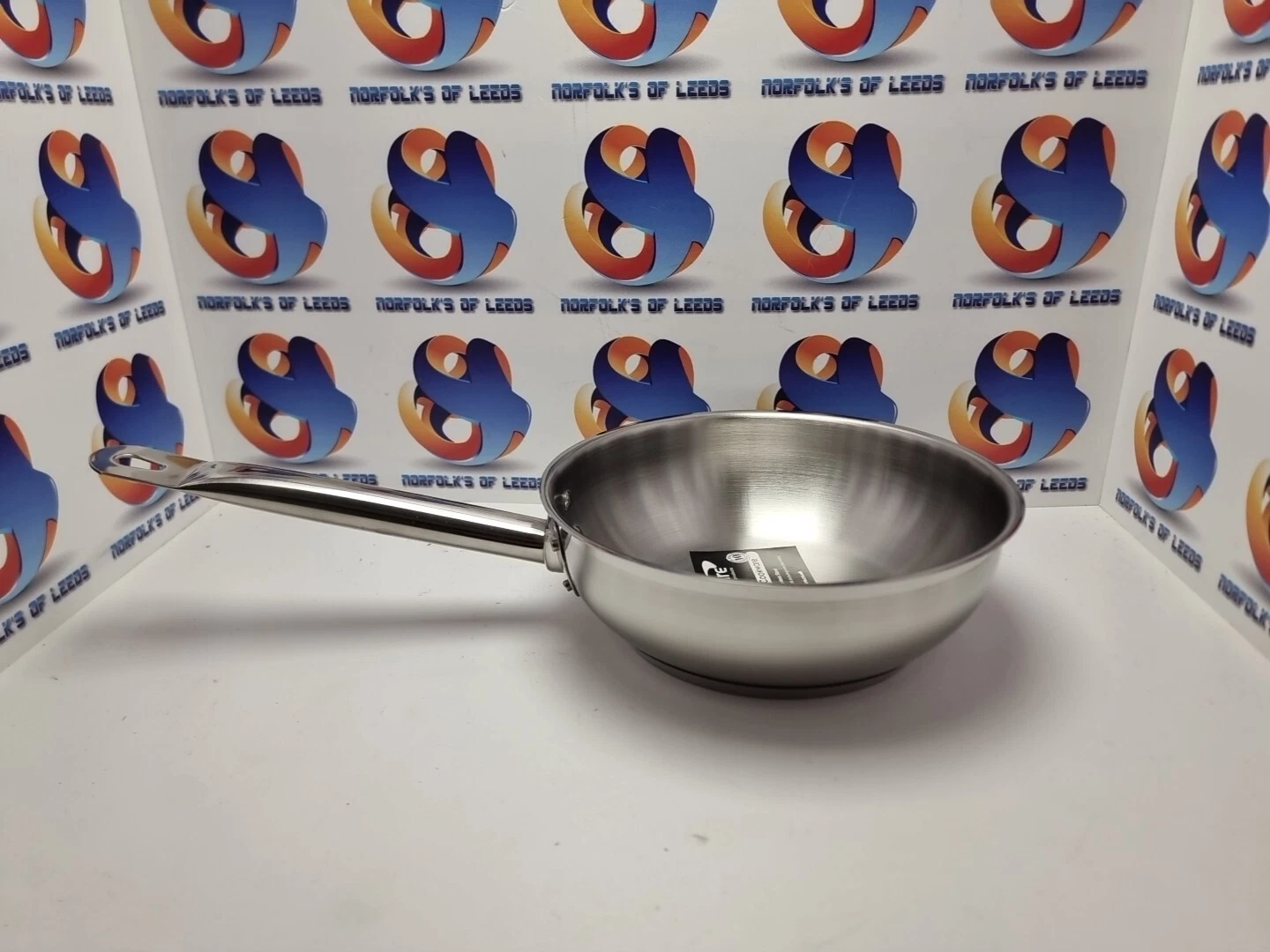 Frying Pan Induction Heavy Duty Genware Stainless Steel 20cm dia deep 1.6L M #2
Opens in a new windo