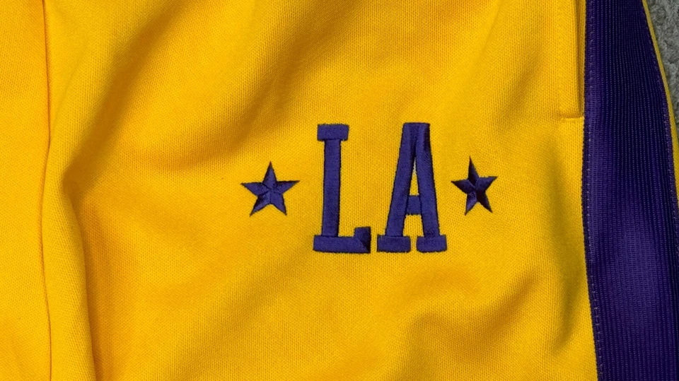 NIKE De Colección Los Angelos Lakers Para Mujer Dorado Retro Rebobinado Snap Calentamiento Pantalones Talla L Foto 4 de 4