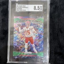 SGC 8.5 2024 Panini Prizm Patrick Mahomes II #1 Fireworks Green Wave Chiefs