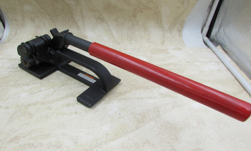 Uline H-528 High Tensile Steel Strapping Tensioner 3/4-1 1/4 Width, .025-.031