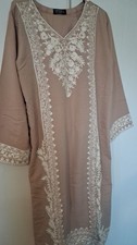 Vintage Women's Beige pink Embroidered Kurta with Trouser