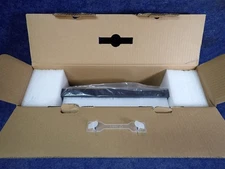 Marshall Electronics V-LCD173HR 17.3" LCD Rackmount/Desktop Monitor (J11)