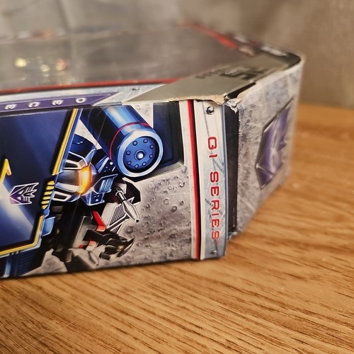 Hasbro Transformers 2009 SDCC Soundwave Brand New MISB. 4 Tapes Laserbeak - Picture 8 of 11