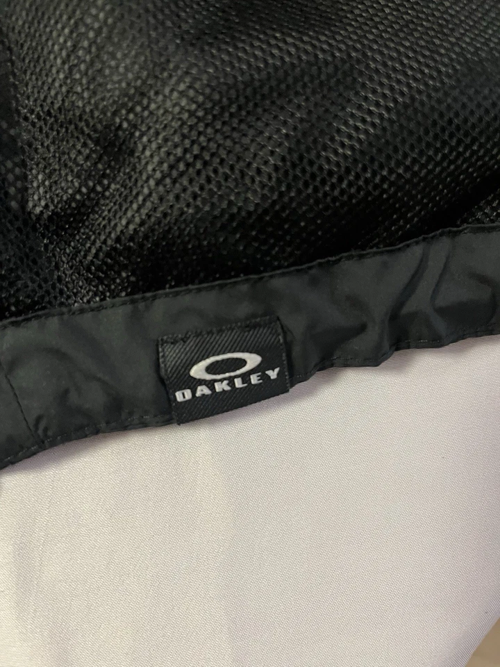 Oakley Windbreaker Men’s Large Black Full Zip Hooded Scatter Skull Tag - Image 4 of 4