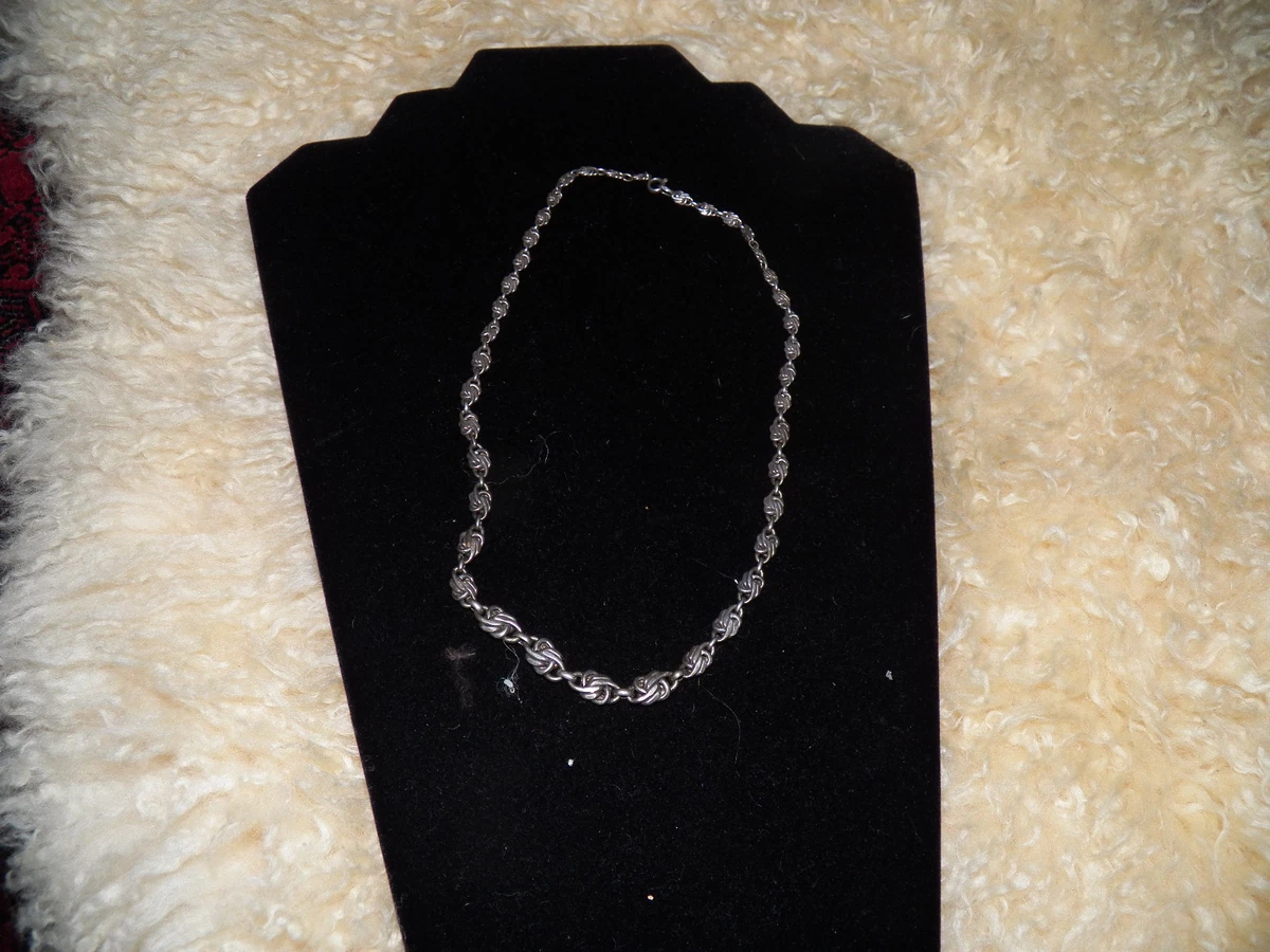 Russian twist deals necklace