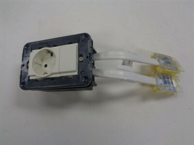 RINKER VIMAR ELECTRICAL OUTLET W/ MOLEX QUICK CONNECT 50853 MARINE BOAT