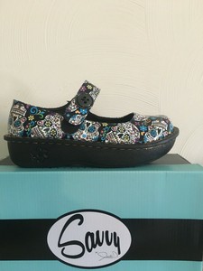 savvy jane nursing shoes