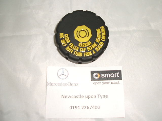 Smart FORFOUR (454) Brake Fluid Reservoir Screw Cap A0009972095 レカロセミバケットSR-3 シートレール付