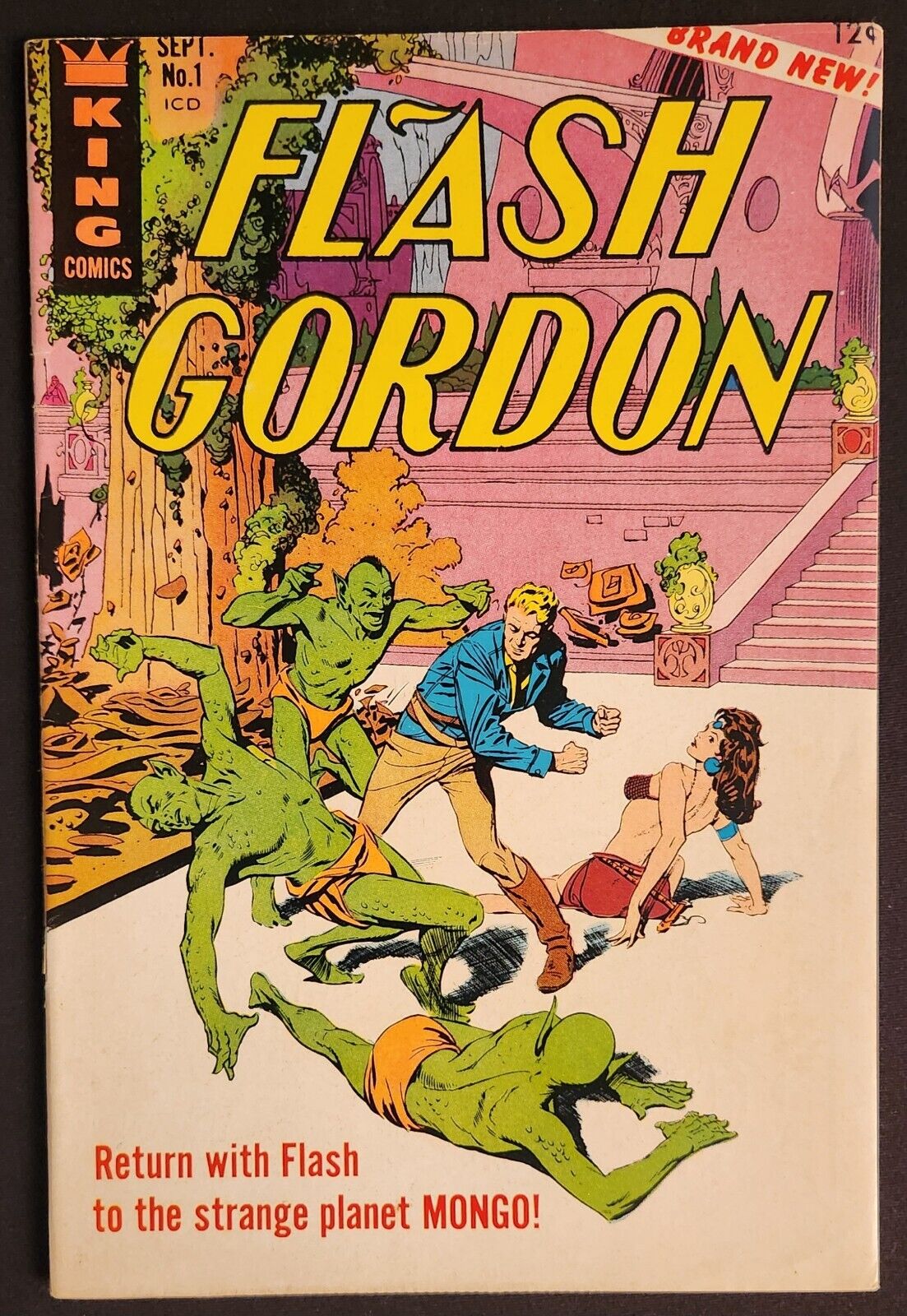 Flash Gordon #1 • Sept 1966 Mandrake The Magician • Pin-Ups On Interior Covers 