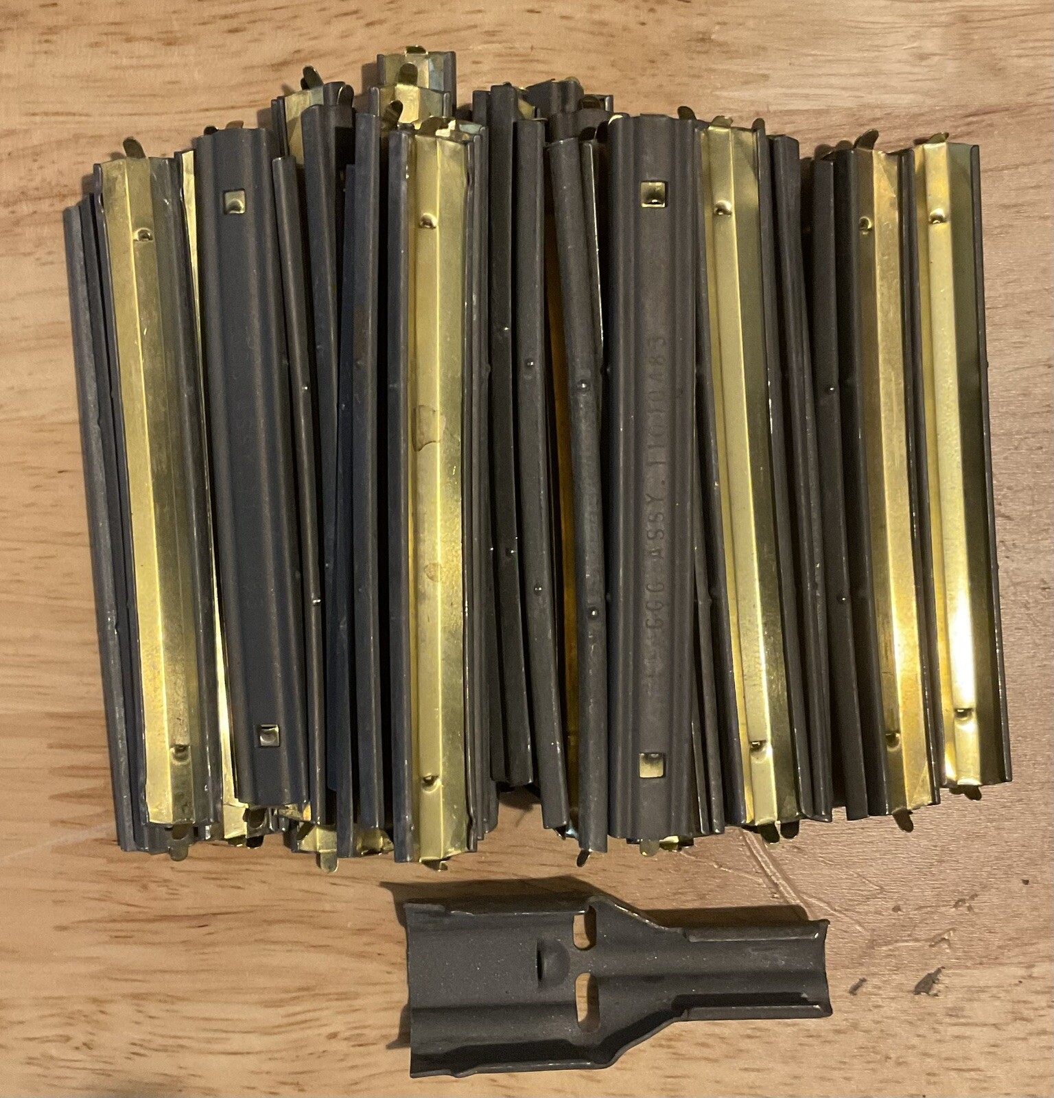 Bundle of 50 magazine speed loaders (5.56/.223) with 1 spoon loader