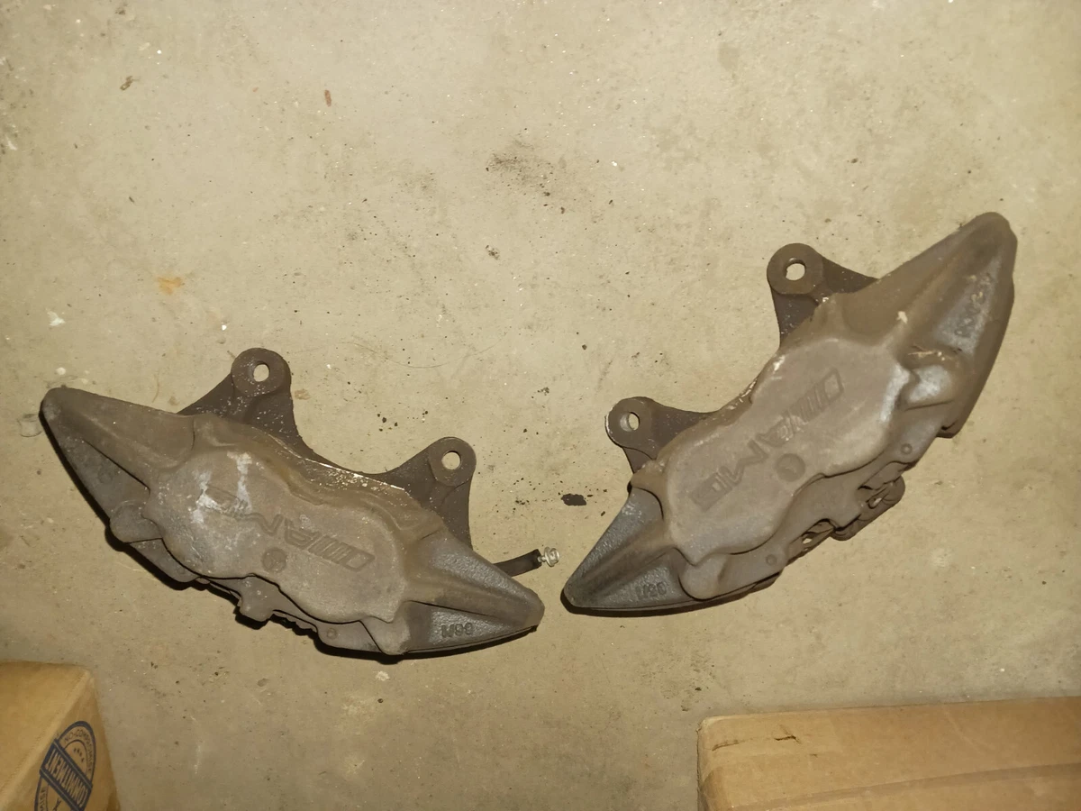 Mercedes AMG 1995 C36 brake Calipers Left & Right HWA2024210198 
