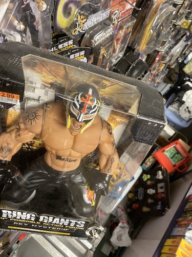 World Wrestling Entertainment Ring Giants Rey Mysterio 14 En figura de acción NUEVO - Imagen 3 de 5