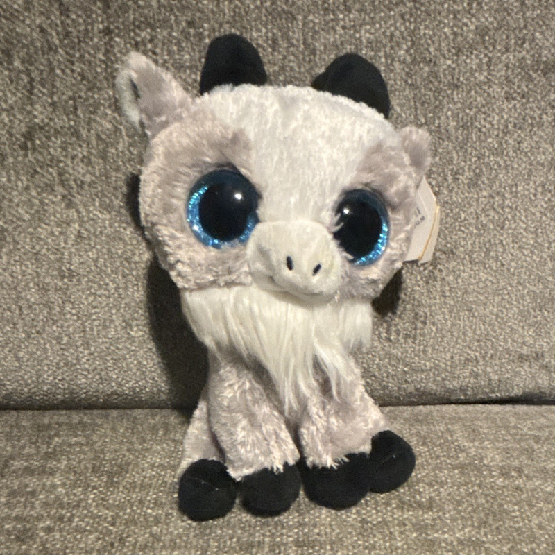 Ty Beanie Boos Gabby Goat Plush Beanbag Stuffed Animal Heart Tag 2017