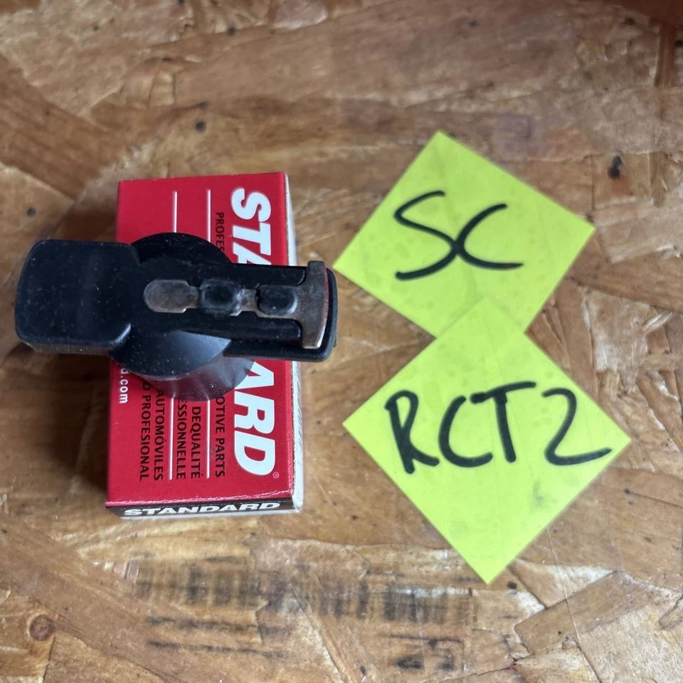 Distributor Rotor fits 1987-1991 Plymouth Colt Standard Motor Products - Image 2 of 2