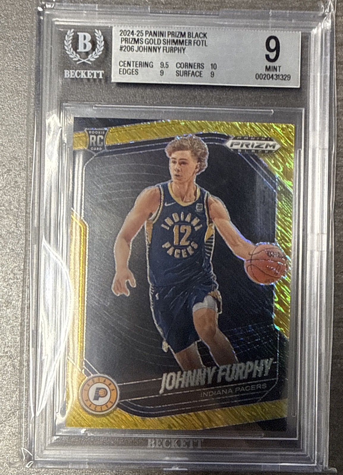 2024-25 Panini Prizm Black - Johnny Furphy, Johnny Furphy  Gold Shimmer /10