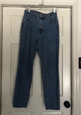 BDG Urban Outfitters Women  s Light Wash Mom High-Rise Tapered Legs Jeans Size 28