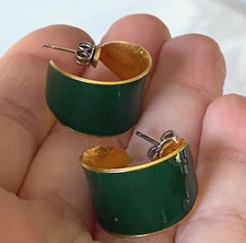 Classic Green Enamel Gold Tone Hoop Pierced Earrings P985