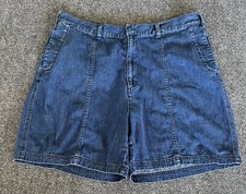 Cabelas Casuals Womens VTG Denim Short Blue Zip Pocket Hiking Outdoors High Rise