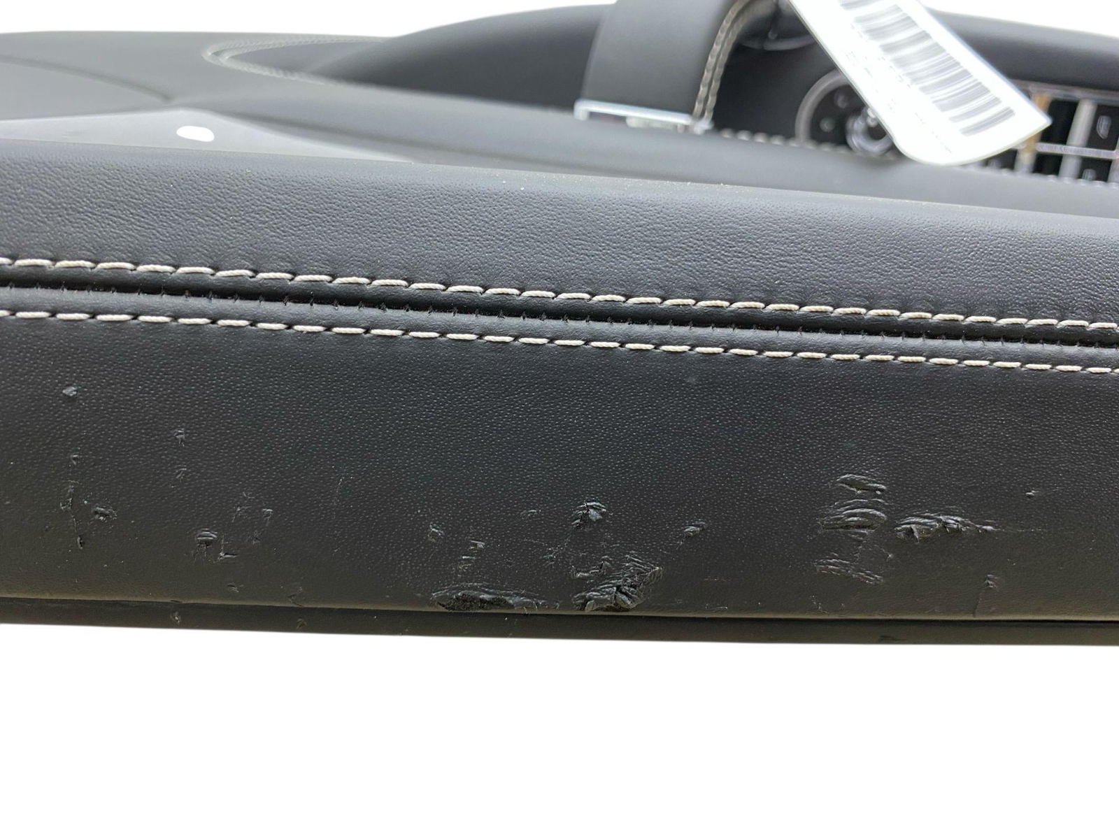 2016-2020 BENTLEY BENTAYGA OEM FRONT LEFT DOOR TRIM PANEL |BELUGA (BB) *SCRAPES*