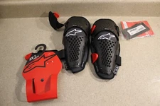 Alpinestars Youth SX-1 Knee Protectors Black/Red Small/Medium 6185 Z5