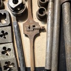 Collection of Vintage Hand-threading tools, Taps, die’s , and die handles (20) — photo 8