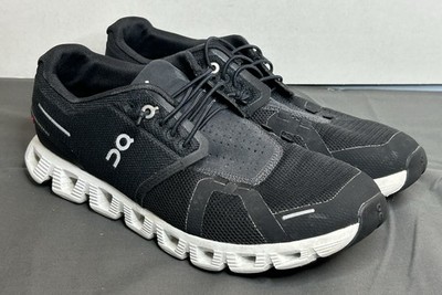 On Cloud 5 Swiss Engineering Men Size 8 Black Eclipse White Running Shoes