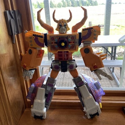 Hasbro Transformers Armada Unicorn figure 2003