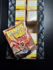 Dragon Shield Ruby Matte Display - 10 Boxes Of 100 Protective Sleeves