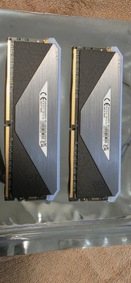 Corsair Vengeance RGB RT 32 GB (2 x 16 GB) DDR4 4.000MHz C18 Arbeitsspeicher.
