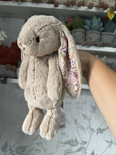 Jellycat Bashful Blossom Beige Bunny ‘Petal’ Medium Soft Plush Toy BNWT Rabbit
