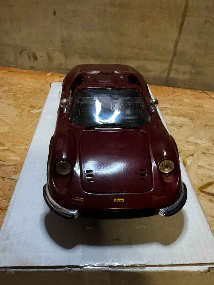 1/18 Ferrari Dino 246 GTS Rouge Bordeaux 1970 Hotwheels - Immagine 3 di 4