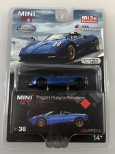 Mini GT Pagani Huayra Roadster Chase