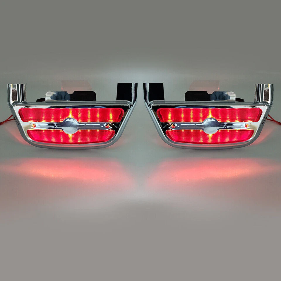 Cubierta de estribo de pasajero con luz LED para Harley Touring Road King Dyna Foto 3 de 4