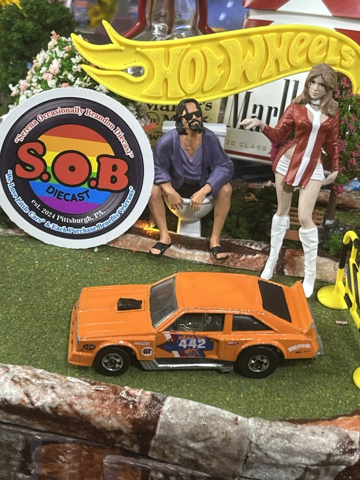 Hot Wheels Blackwalls 1978 Oldsmobile Flat Out 442 1:64 EX Cond Orange HK - Image 2 of 4