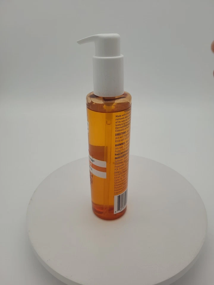 Limpiador facial RoC Multi Correxion Revive + gel brillante con vitamina C protector solar Foto 2 de 4