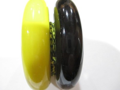 1998 PLAYMAXX TURBO BUMBLE BEE YOYO BLACK & YELLOW STRING AMA