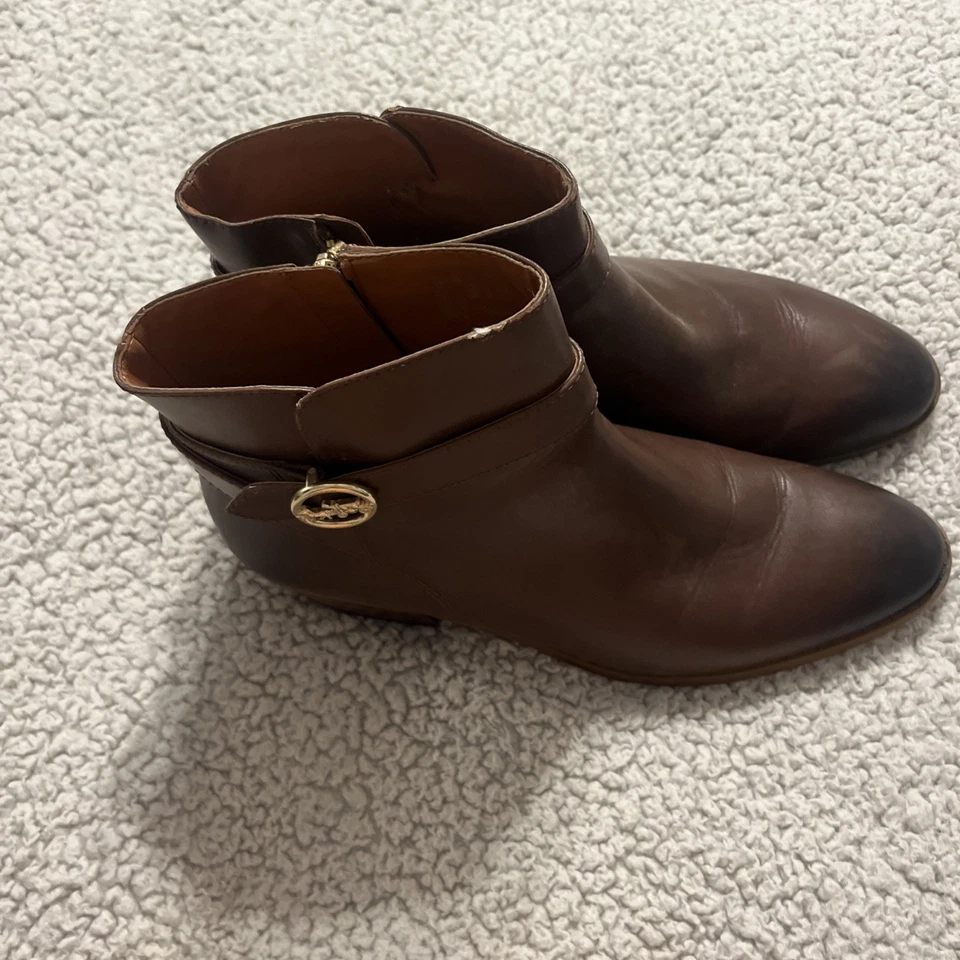 Bota COACH Debi couro nogueira tornozelo dourado com zíper, tamanho 9 como está - Imagem 3 de 4