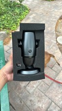 Yeti condenser microphone black