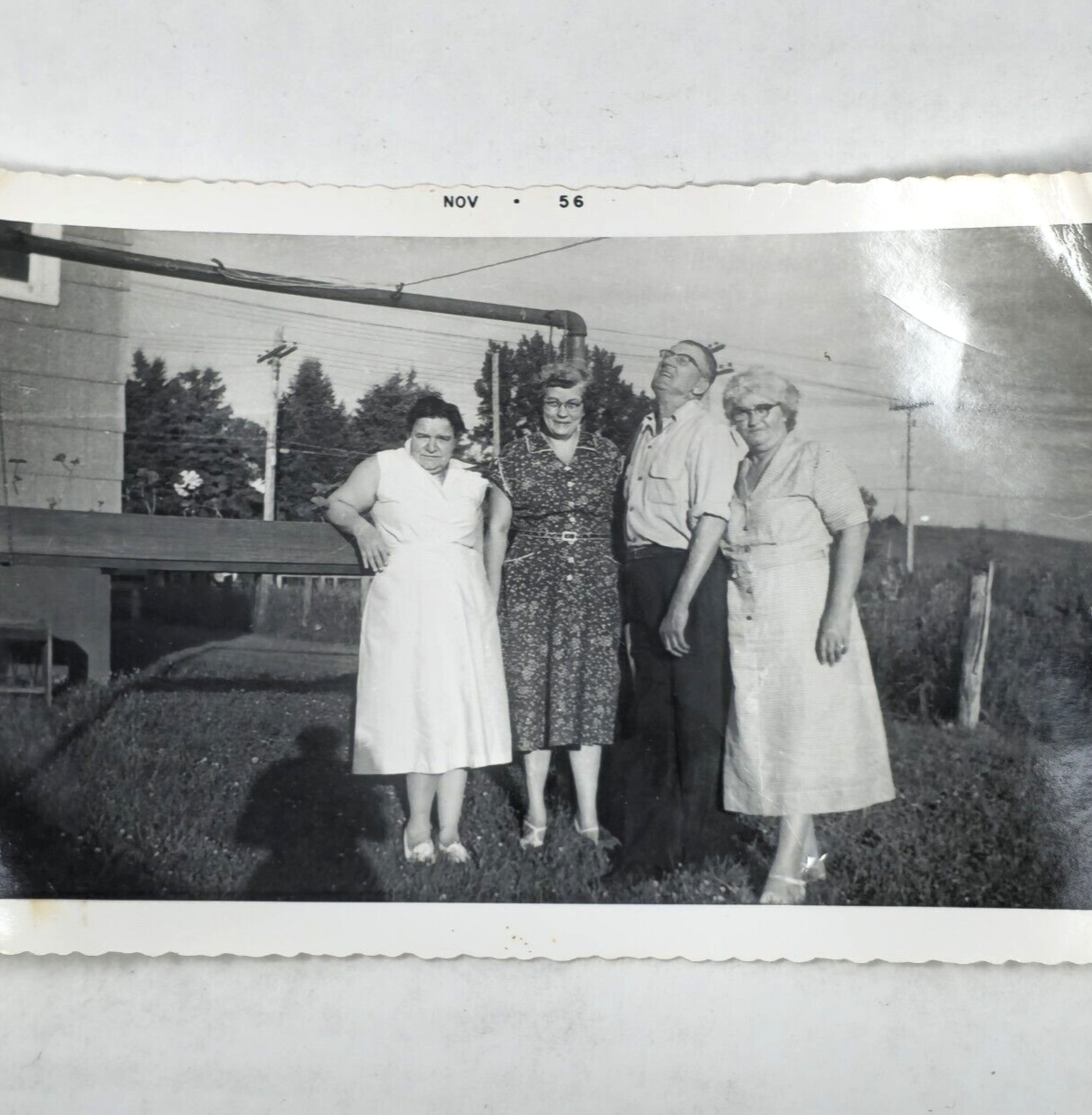 1956 Classic Americana Family Gathering - Vtg Candid Photo READ
