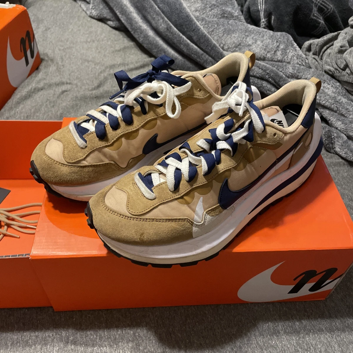 Nike sacai deals ebay