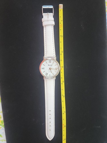 TRUCE SILVER-TONE WHITE DIAL NEW BATTERY - Picture 2 of 2