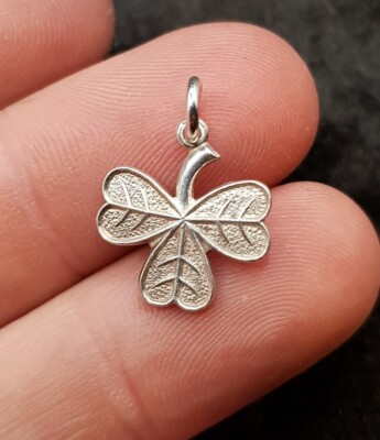 Sterling 925 Silber Irisch 3 Blatt Glück Glück Glück Kleeblatt Anhänger Charm.