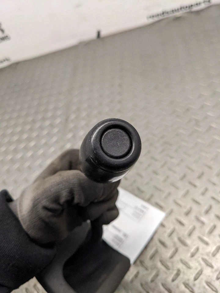 2003 - 2007 DODGE RAM 2500 3500 CUMMINS AUTOMATIC GEAR SHIFTER HANDLE 1178783 - Image 3 of 4